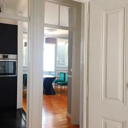 Design With Rooftop Terrace And 180-degree River&city Views Lissabon