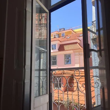 Design With Rooftop Terrace And 180-degree River&city Views Lissabon